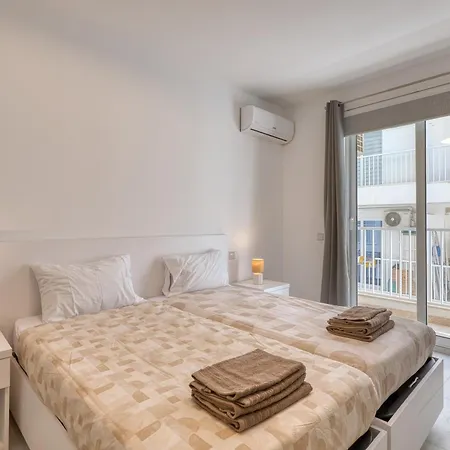 Modern Qawra With Sea View Apartman