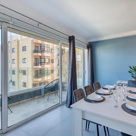 Modern Qawra With Sea View Apartman
